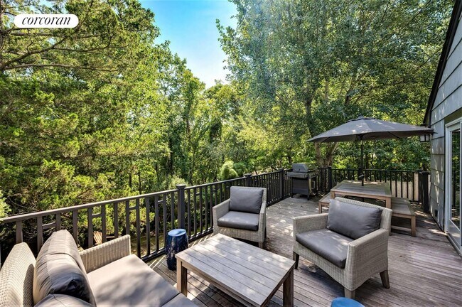 Building Photo - 94 Ridge Rd W