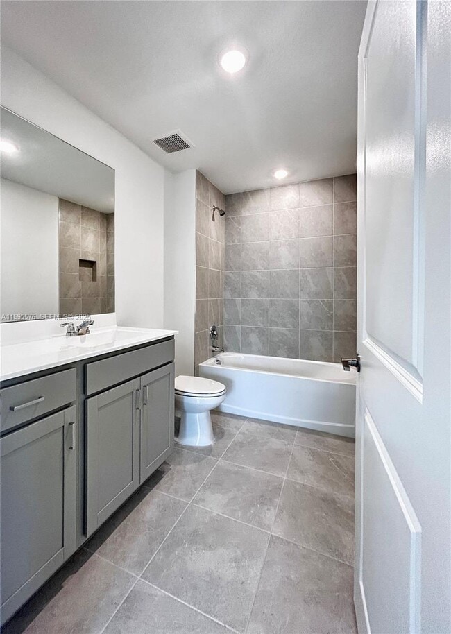 Building Photo - 974 Bent Creek Dr