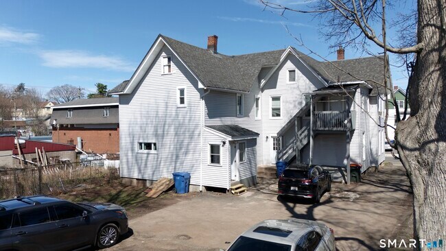 Building Photo - 17 Sherman Ave