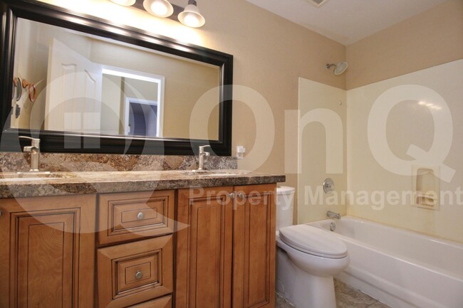 Building Photo - 10559 E Morning Star Dr