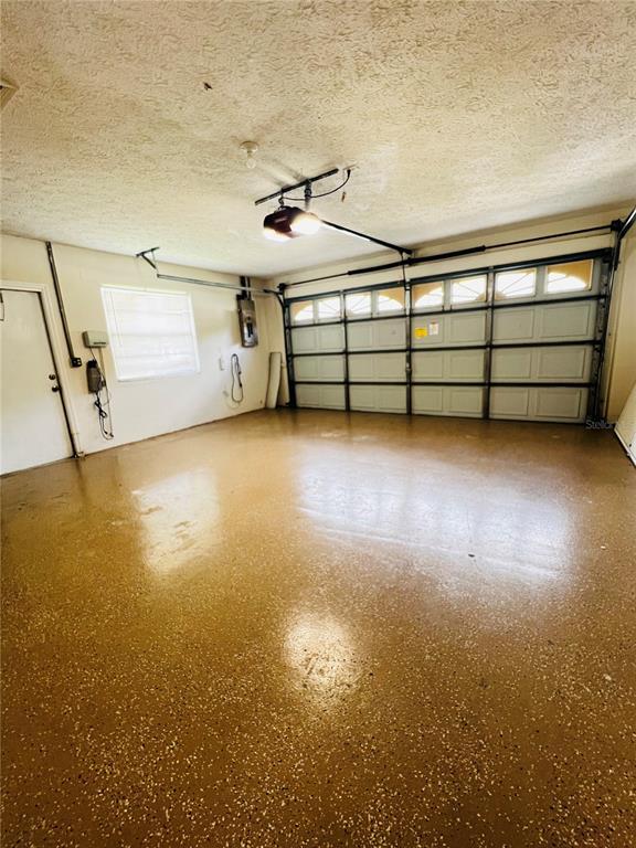 Building Photo - 8642 Cypress Lakes Blvd