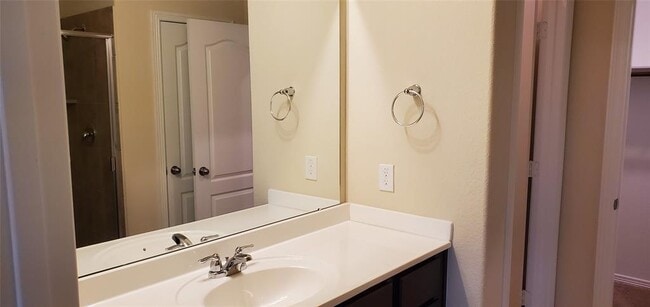 Building Photo - 2530 Remembrance Cir