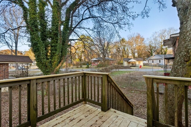 Building Photo - We Bringing Affordable Back - Intown Living - Voucher Approved!