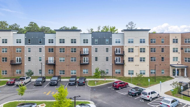 Building Photo - Lambert Landing I