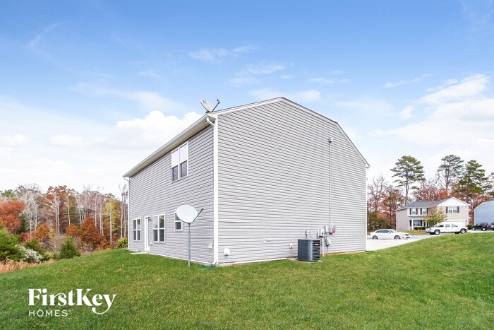 Building Photo - 298 Rosemary Dr