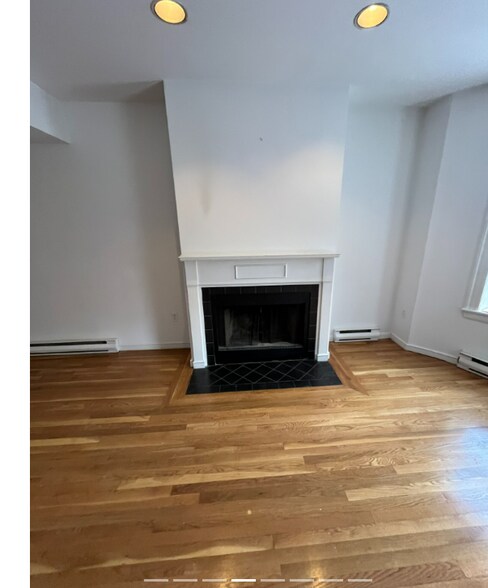 Building Photo - 1742 Washington St