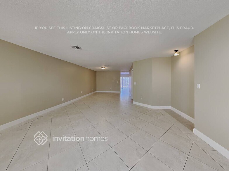 Building Photo - 9611 SW 148th Pl