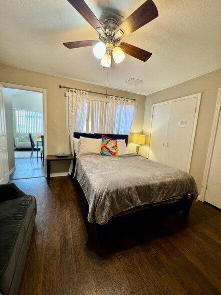 Building Photo - 6918 Coley Ave