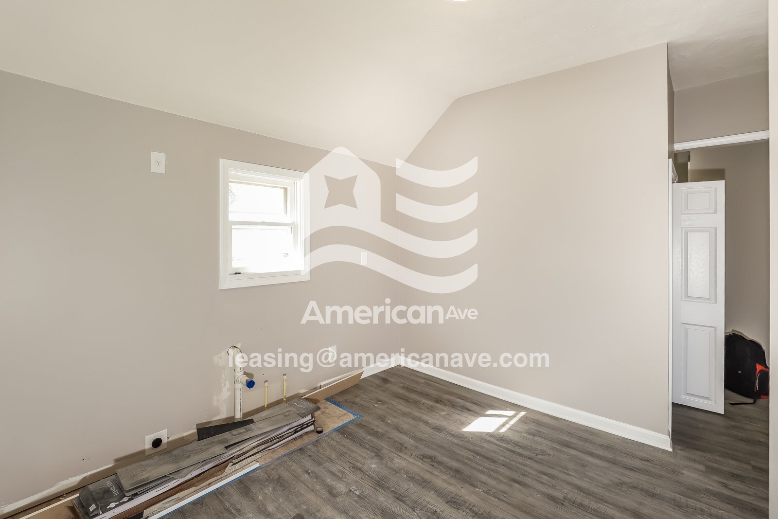 Building Photo - 2409 S 41st St