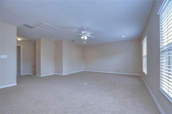 Building Photo - 3341 Grassglen Pl