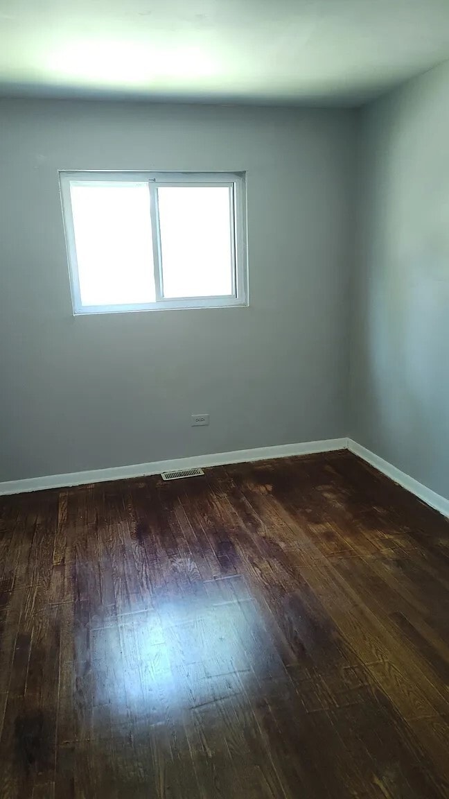 Building Photo - 16901 Orchard Ridge Ave