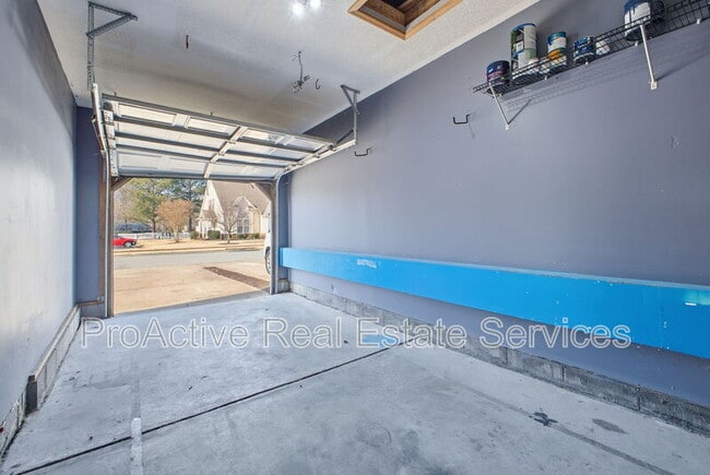 Building Photo - 2021 Livingston St