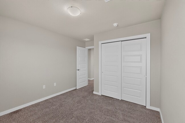 Building Photo - 9930 Isla Pl