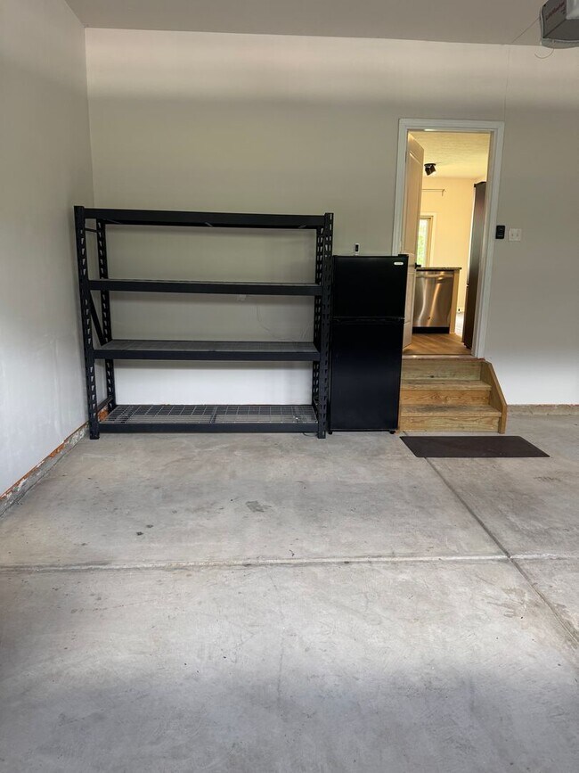 Building Photo - Beautiful 3 Bedroom 3.5 Bath in Sewickley, PA!