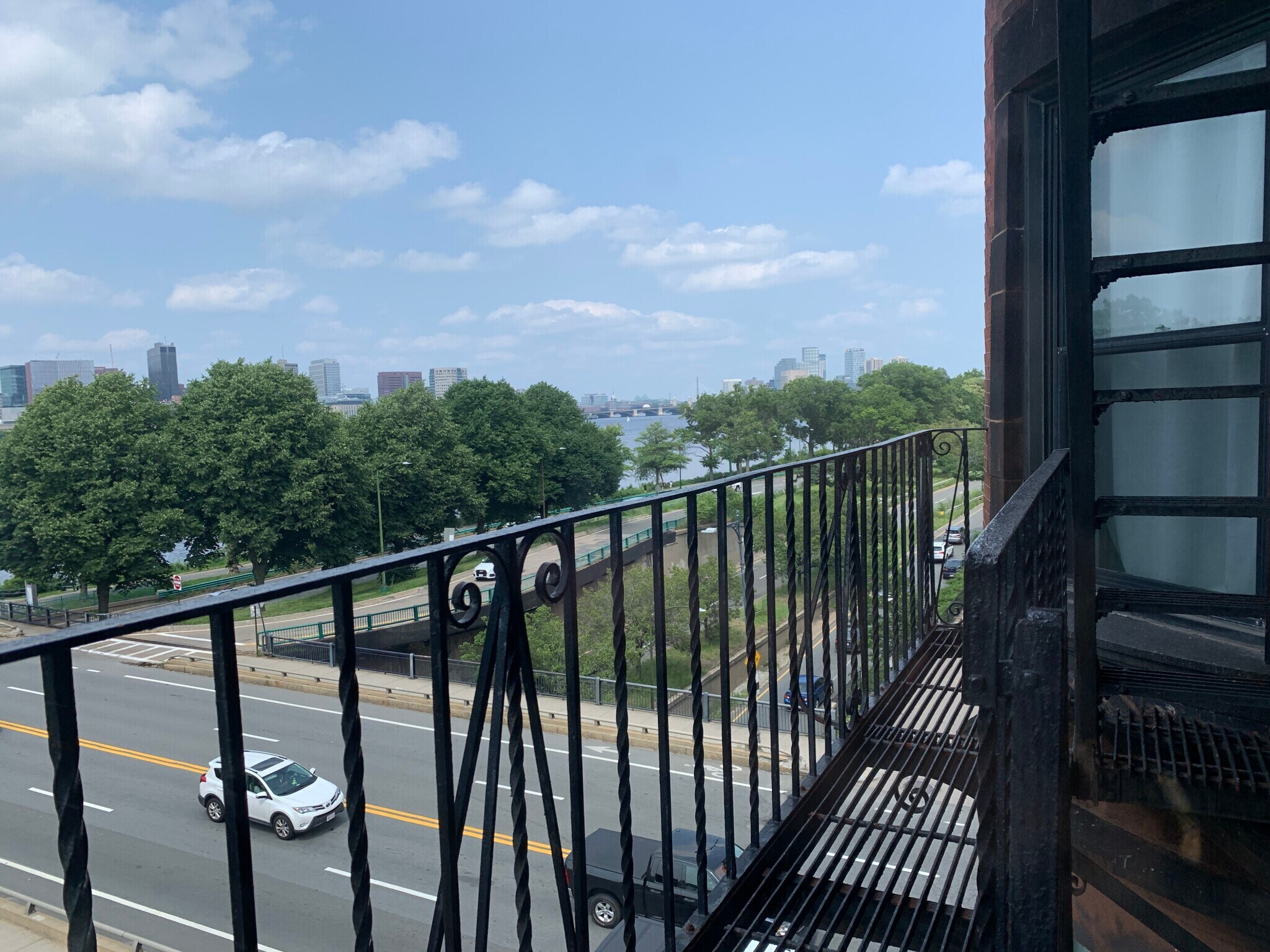 Building Photo - 501 Beacon St