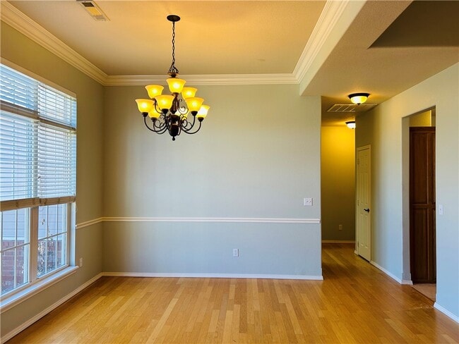 Building Photo - 15 Mills Dr