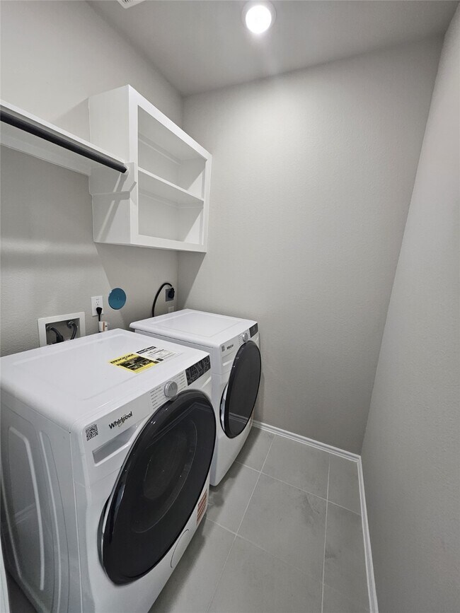 Building Photo - 426 Twilight Mdw Wy