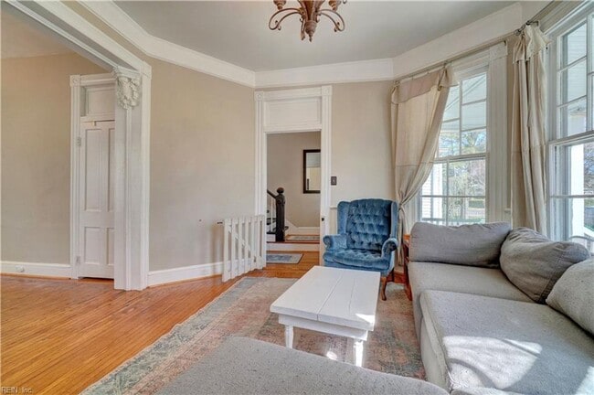 Building Photo - 314 Florida Ave