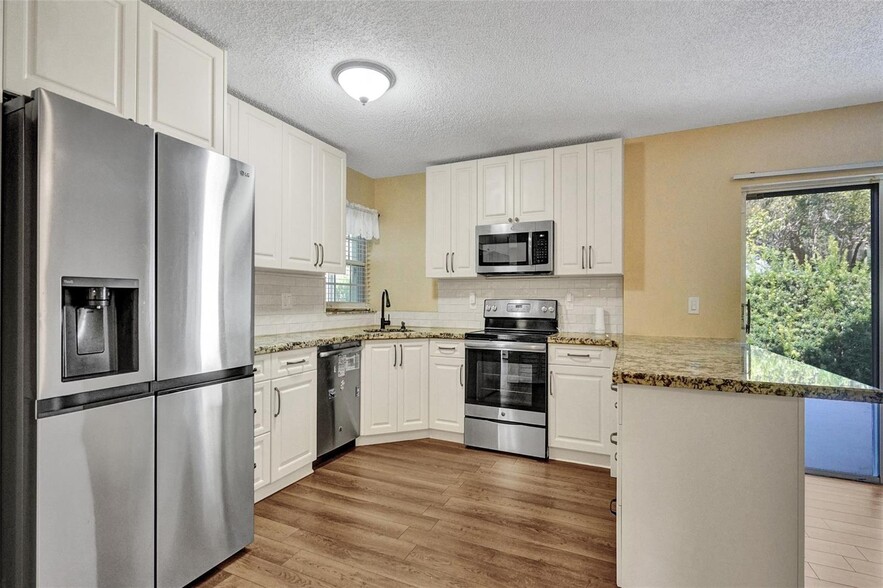 Building Photo - 11567 N Open Ct