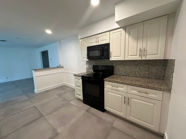 Building Photo - 4407 Arthur St