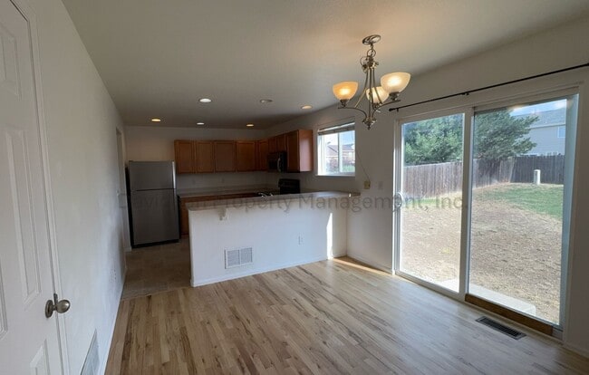 Building Photo - 7629 Autumn Knoll Dr