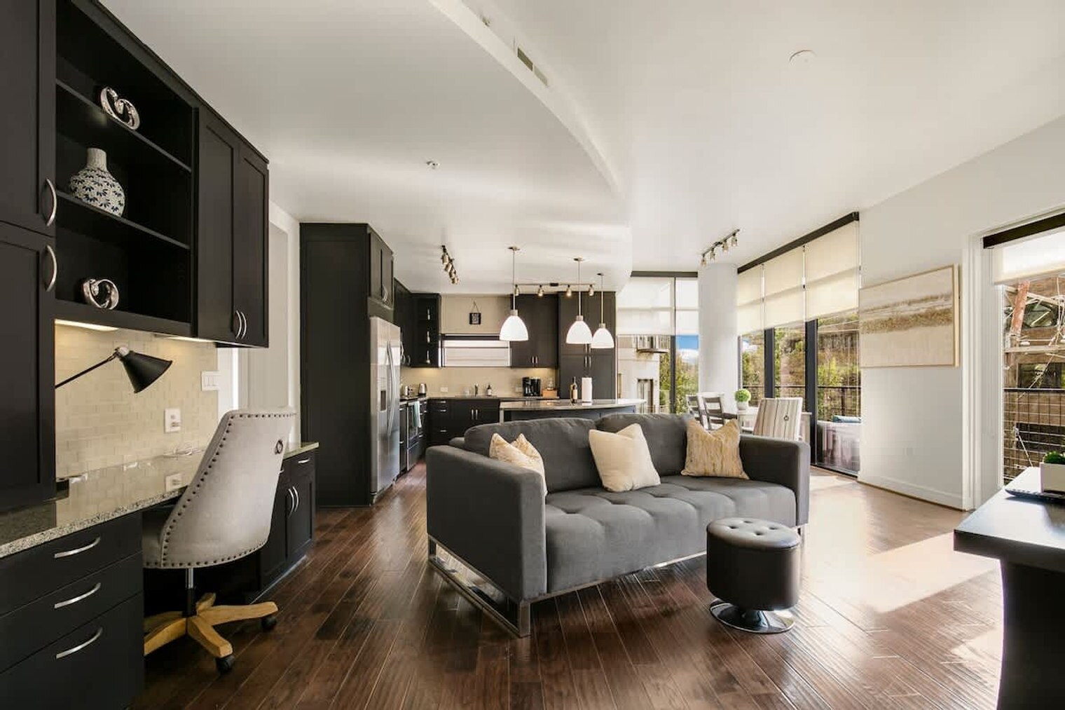 Building Photo - 101 Bowen St