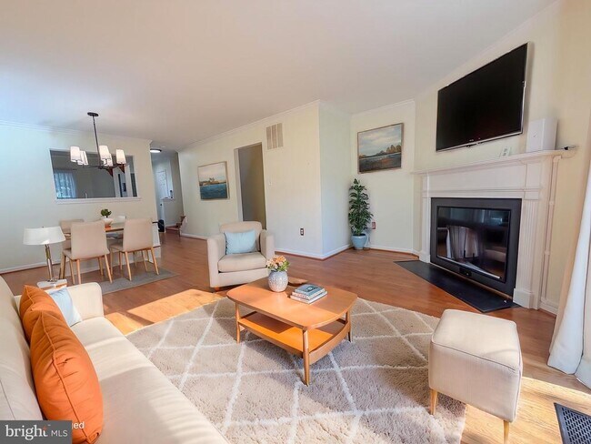 Building Photo - 12821 Mill Brook Ct