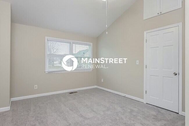Building Photo - 5 Bedroom Pet-Friendly Home in Wake Forest...