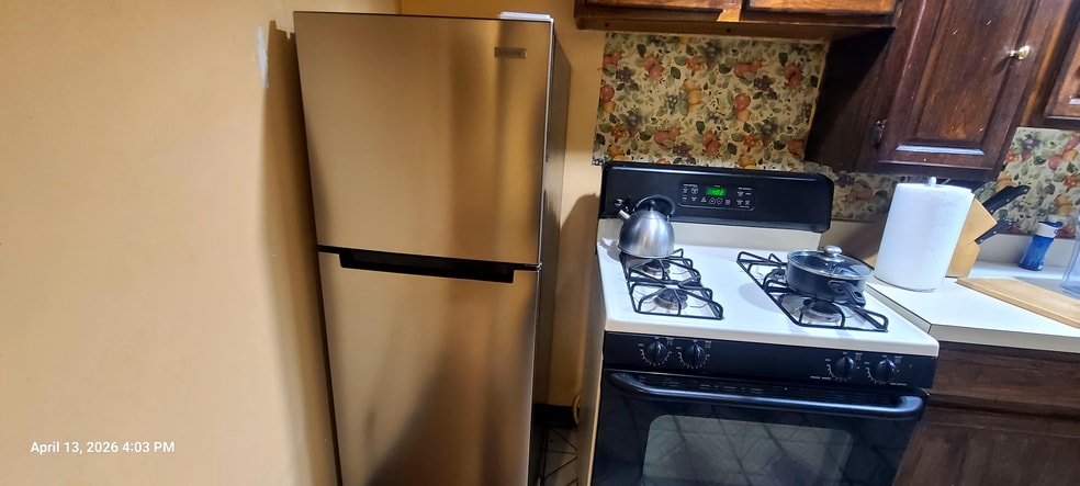 New Refrigarator with full kitchen - 423 Upshur St NW