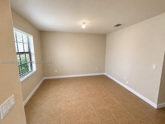 Building Photo - 3514 W 88th St