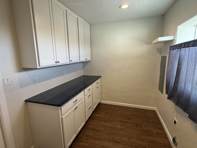 Building Photo - 2937 Washington St NE