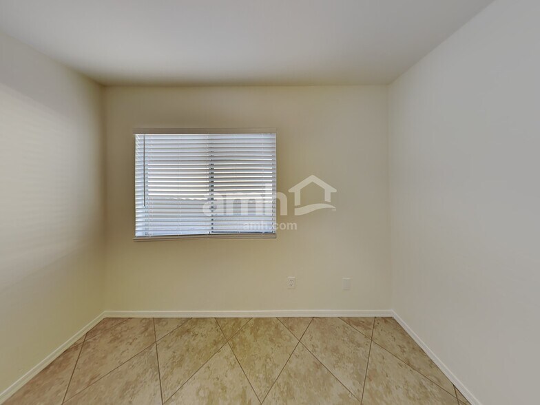 Building Photo - 4639 E Pinto Valley Rd