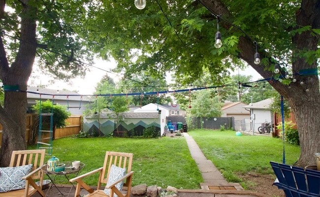 Building Photo - Sunny Sunnyside Bungalow with Finished Basement & Private Backyard Retreat