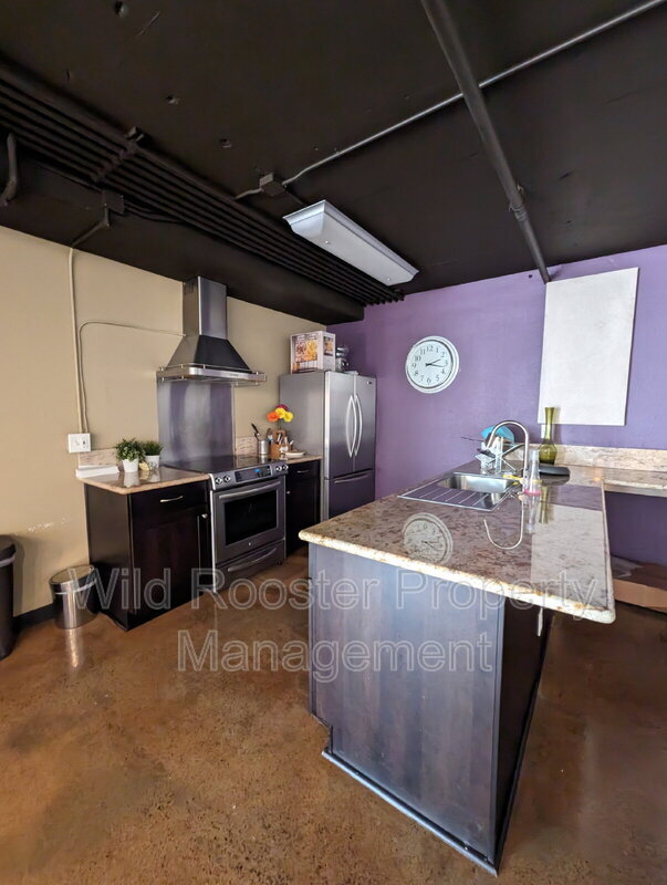 Building Photo - 1808 K St