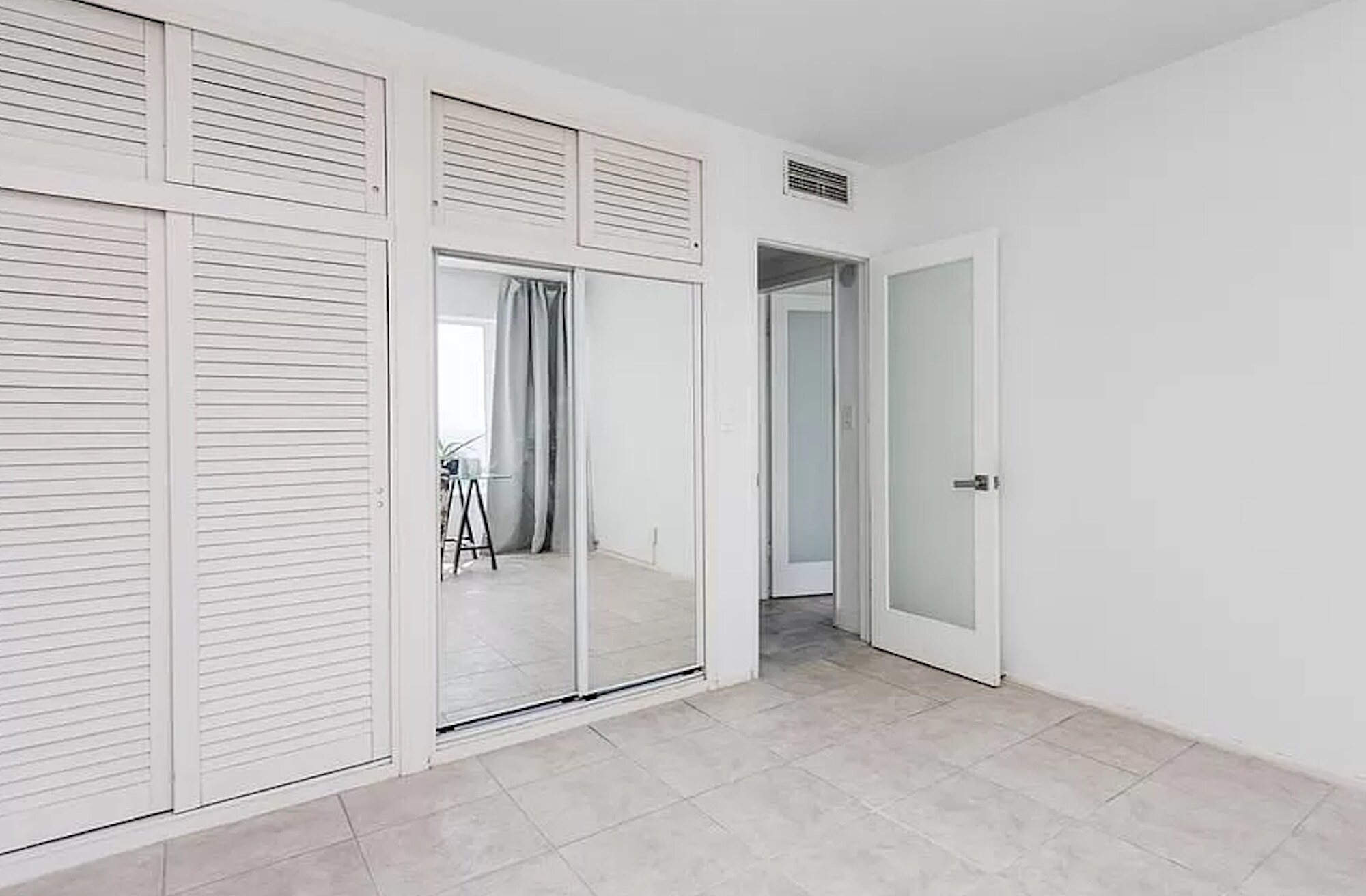 Building Photo - 3700 Galt Ocean Dr