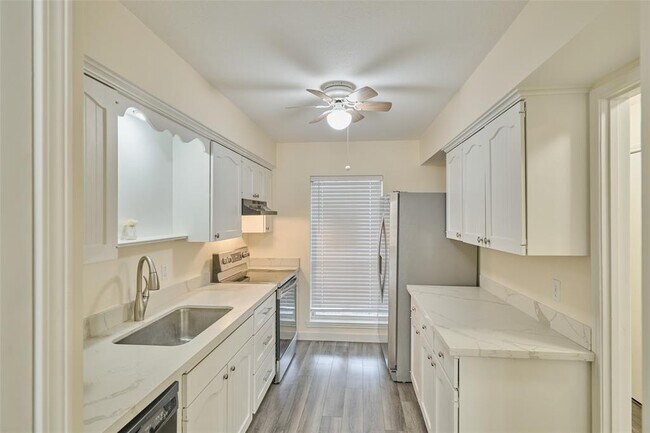 Building Photo - 2308 Winrock Blvd