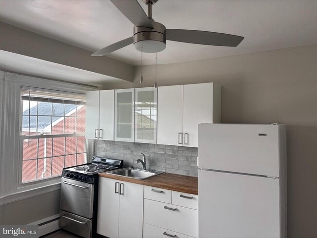 Building Photo - 3 E Baltimore Ave