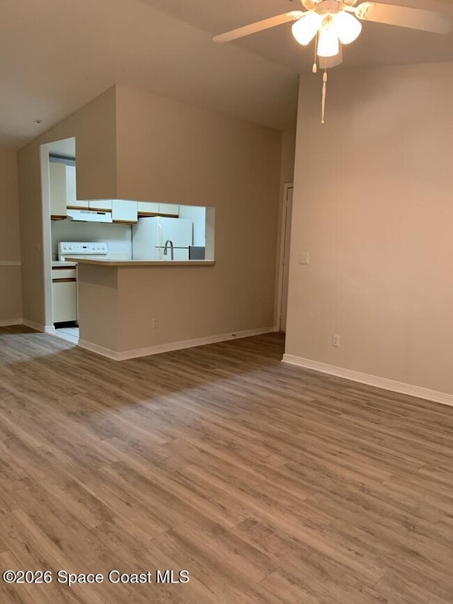 Building Photo - 7667 N Wickham Rd