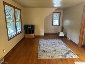 Building Photo - 644 W Judson Ave