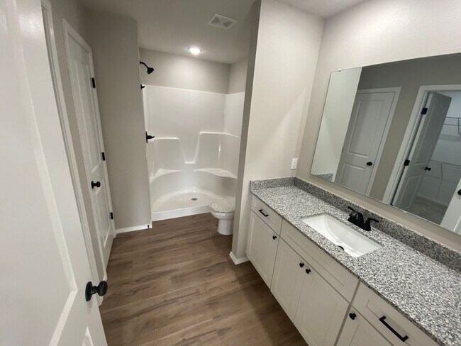 Building Photo - 213 All Spice Court
