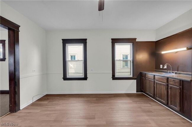 Building Photo - 3998 E 54th St