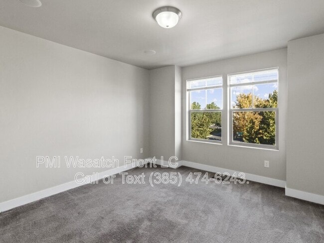 Building Photo - 4721 W Zig Zag Rd
