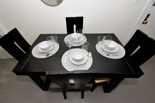 Building Photo - 478 9th Ave