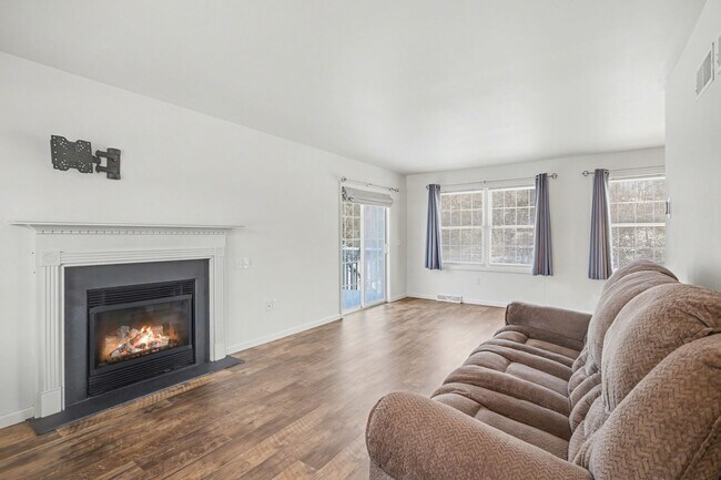 Building Photo - 3 Bedroom Home in Bainbridge