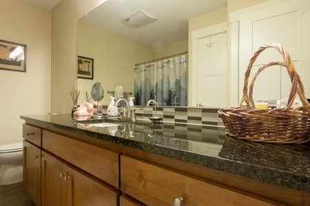 Bathroom counter - 443 NE GRAHAM ST