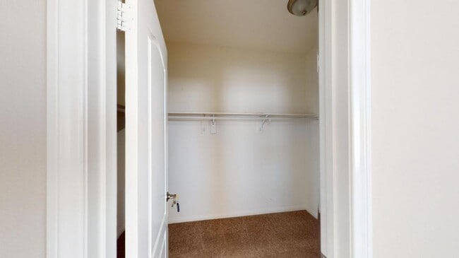 Building Photo - 36425 Fallingstar Pl