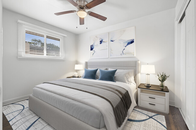 Building Photo - 251 Hickory St