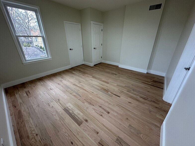 Building Photo - 59 Arnold Ter