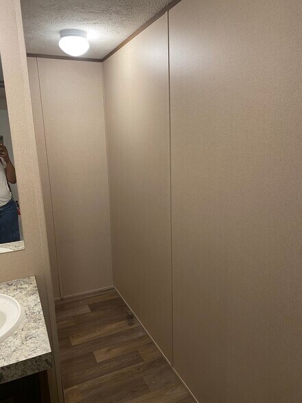 Building Photo - 1130 Freedom Rd