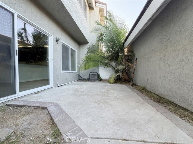 Building Photo - 73 Goldenrod